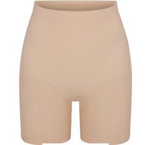 Skims SCULPTING SHORT MID THIGH W/ OPEN GUSSET Color MICA, Large/XL